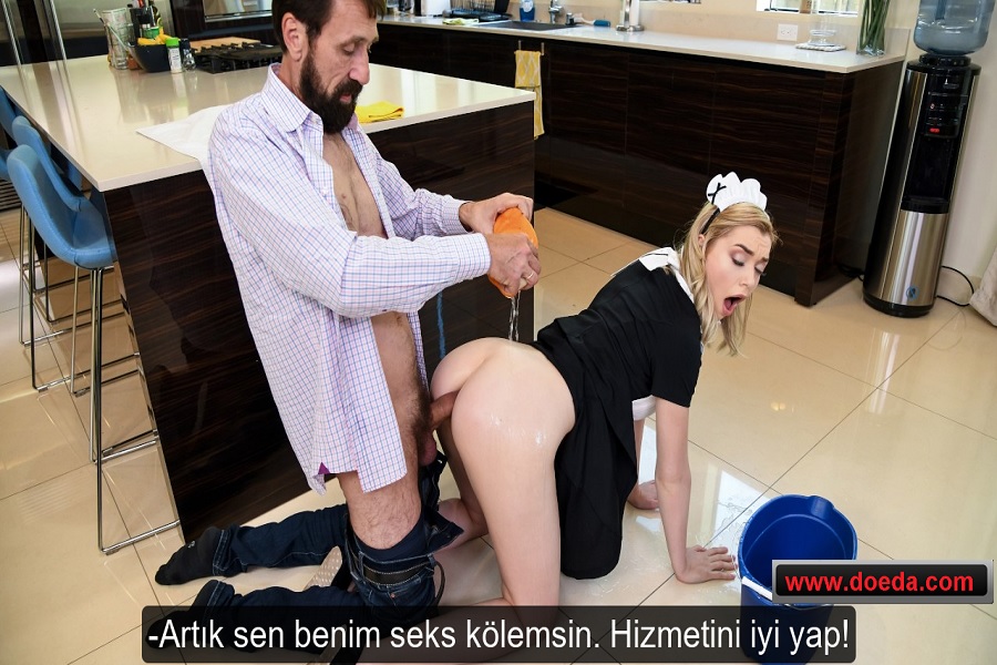 Hizmetçiyi Saklı Sikiyo